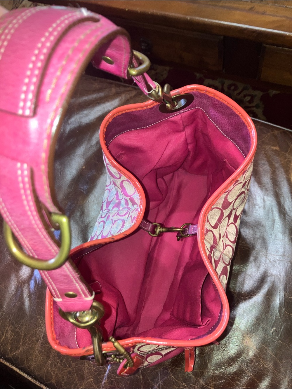 Coach Tie Dye 2005 distressed Pink metallic Signature C Y2K hobo bag - Picture 16 of 16
